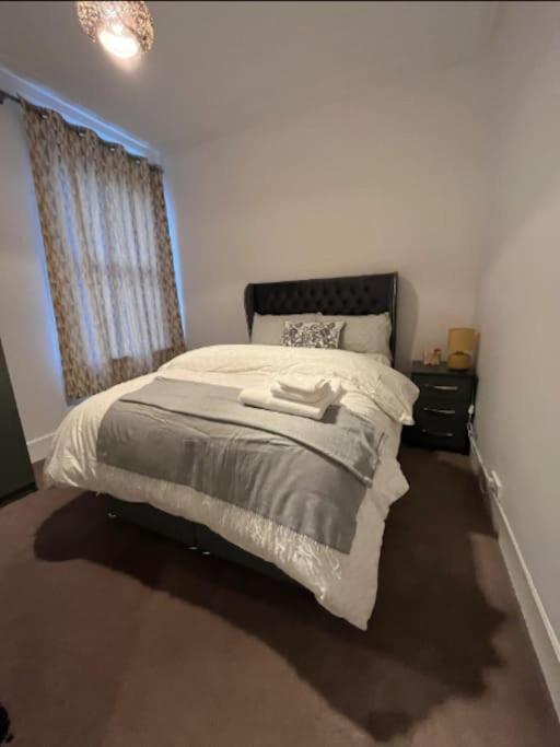 Two Bedroom Flat In London Exterior photo